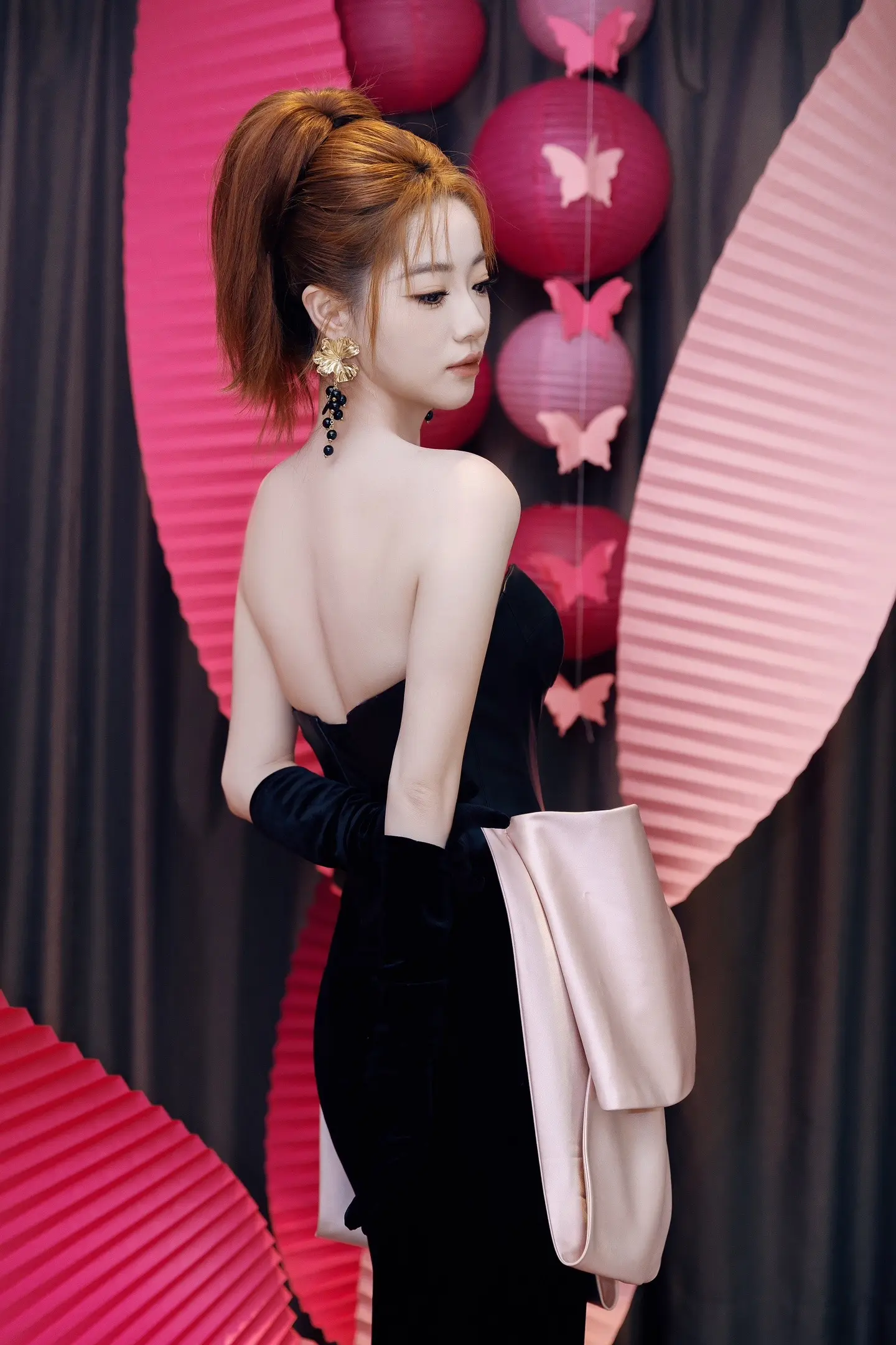 2516ocE9uGIpuD7mAmDlCgfHFIADAqEeoApKAT6mOA~tplv-dy-aweme-imagesq75