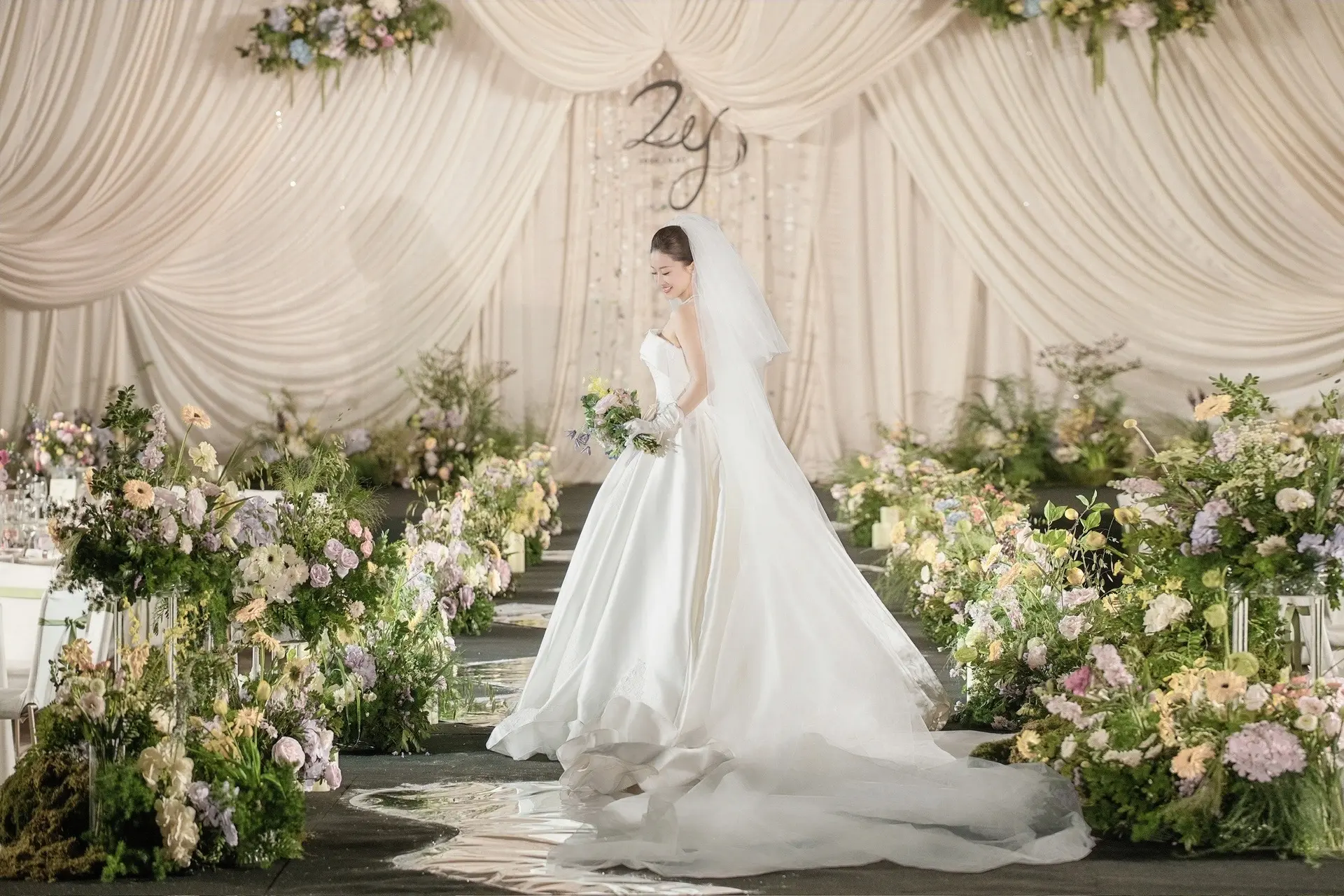 2018ogABAg26faNQfE7A0HDSJIHEGfW7E0FAAnIBs1~tplv-dy-aweme-imagesq75