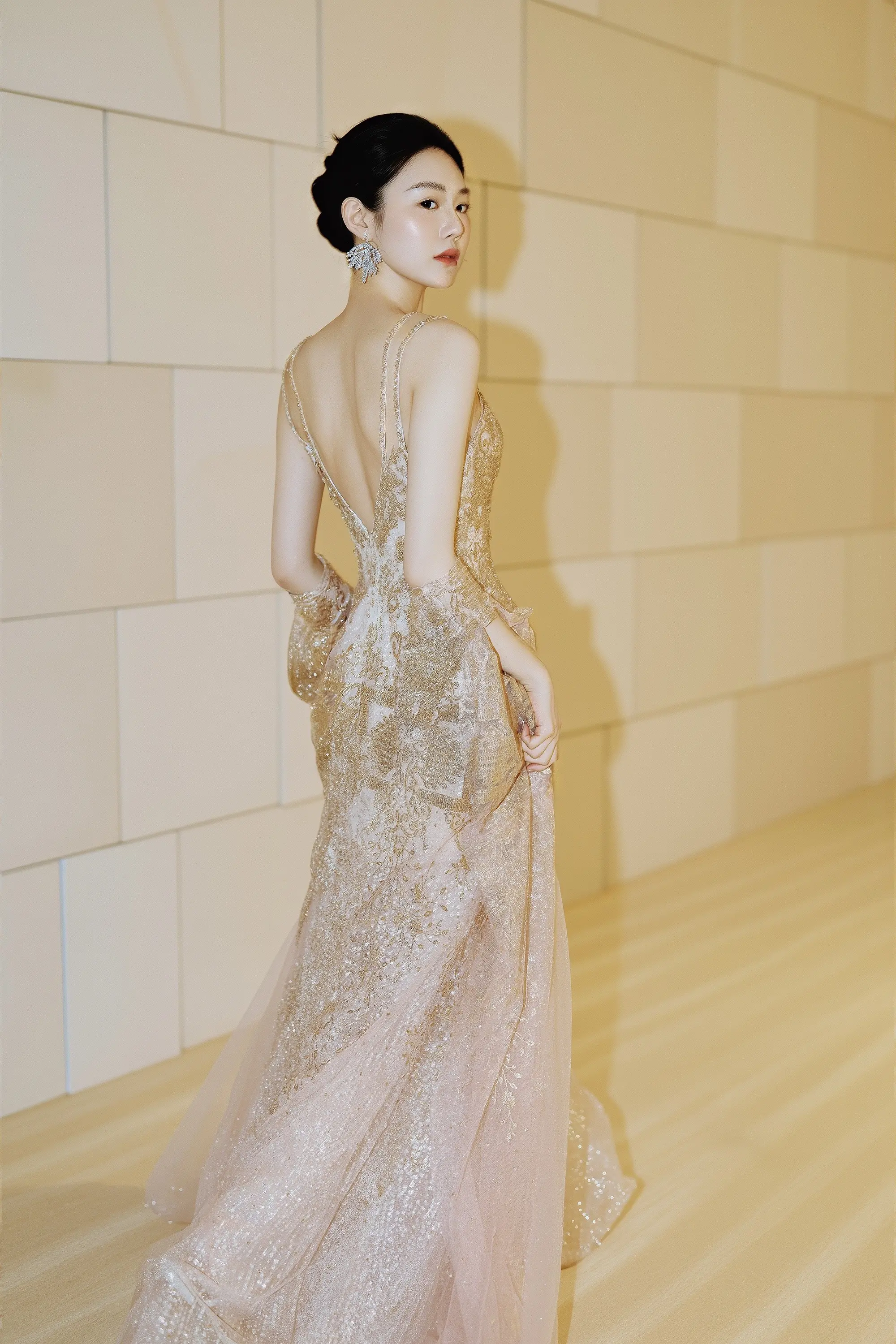 869og9DaEJGAkAQPA5ns5eFEvFdIEhfeAJvWwDNAh~tplv-dy-aweme-imagesq75