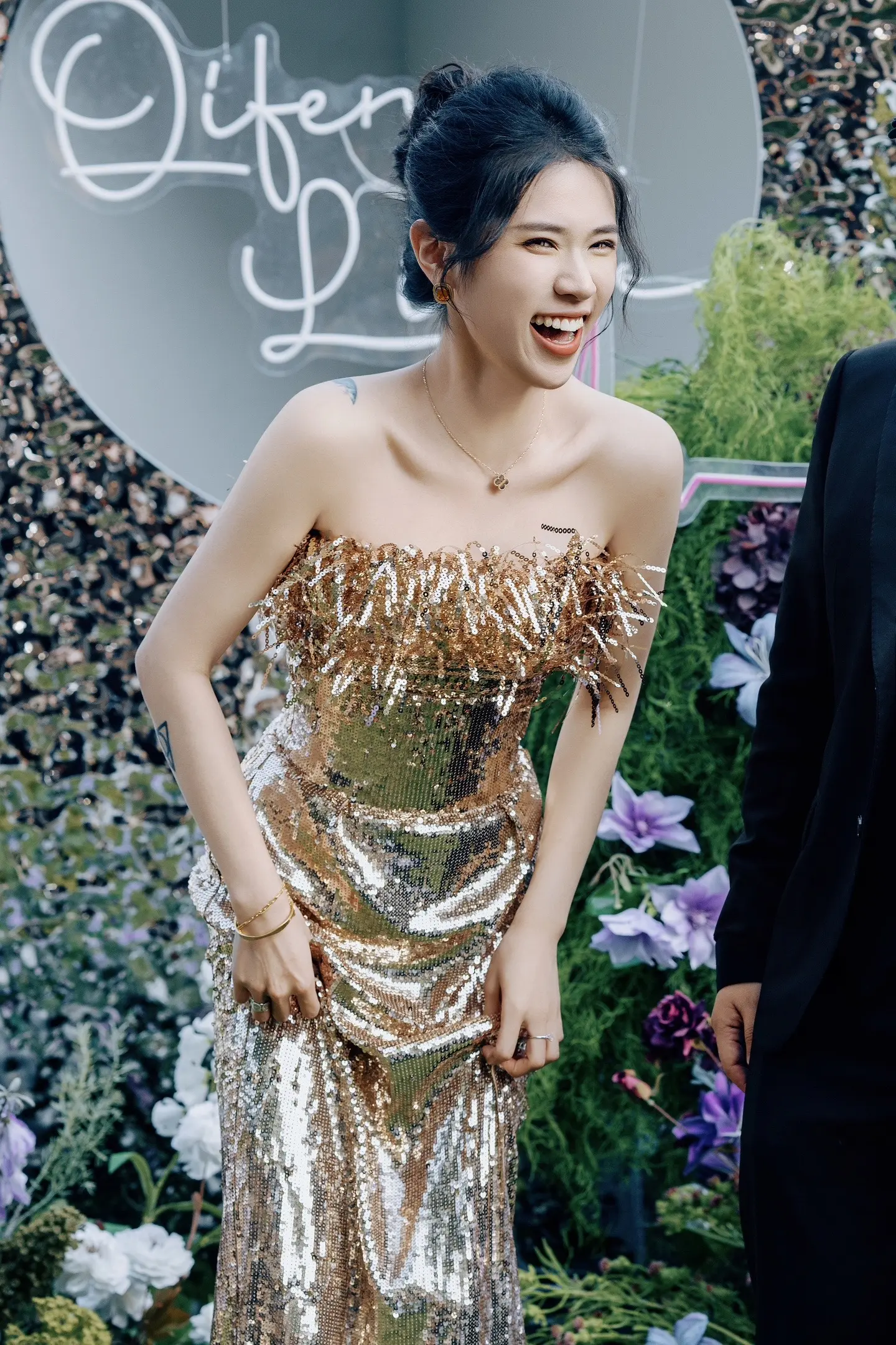 2175oEFDRHL5qIG6ftAAaeAAexIAbyQe2PbCMA1EII~tplv-dy-aweme-imagesq75