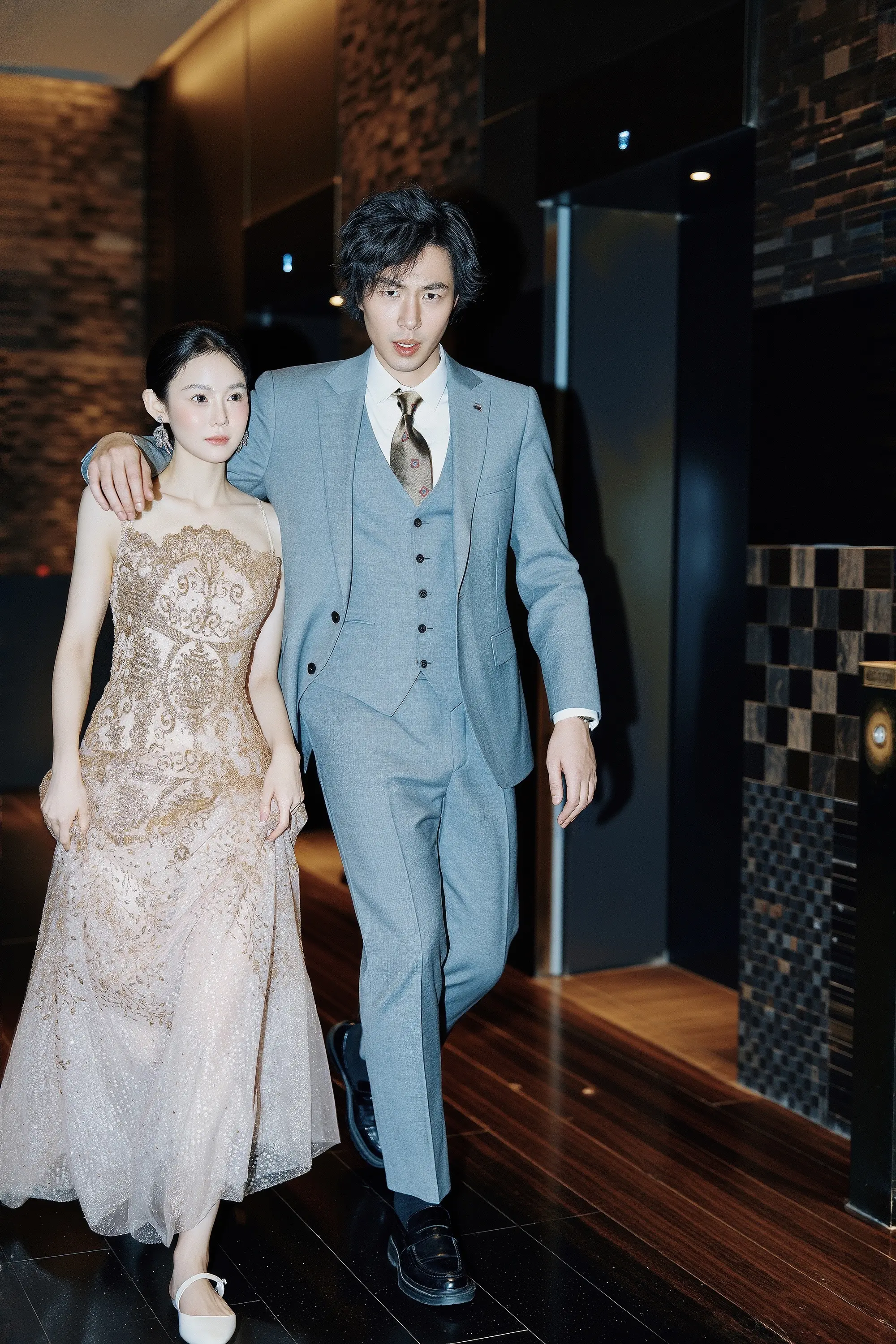 880oU98HBuKIAeq2PAA5Emiw63AWEBewAiEz3E74f~tplv-dy-aweme-imagesq75