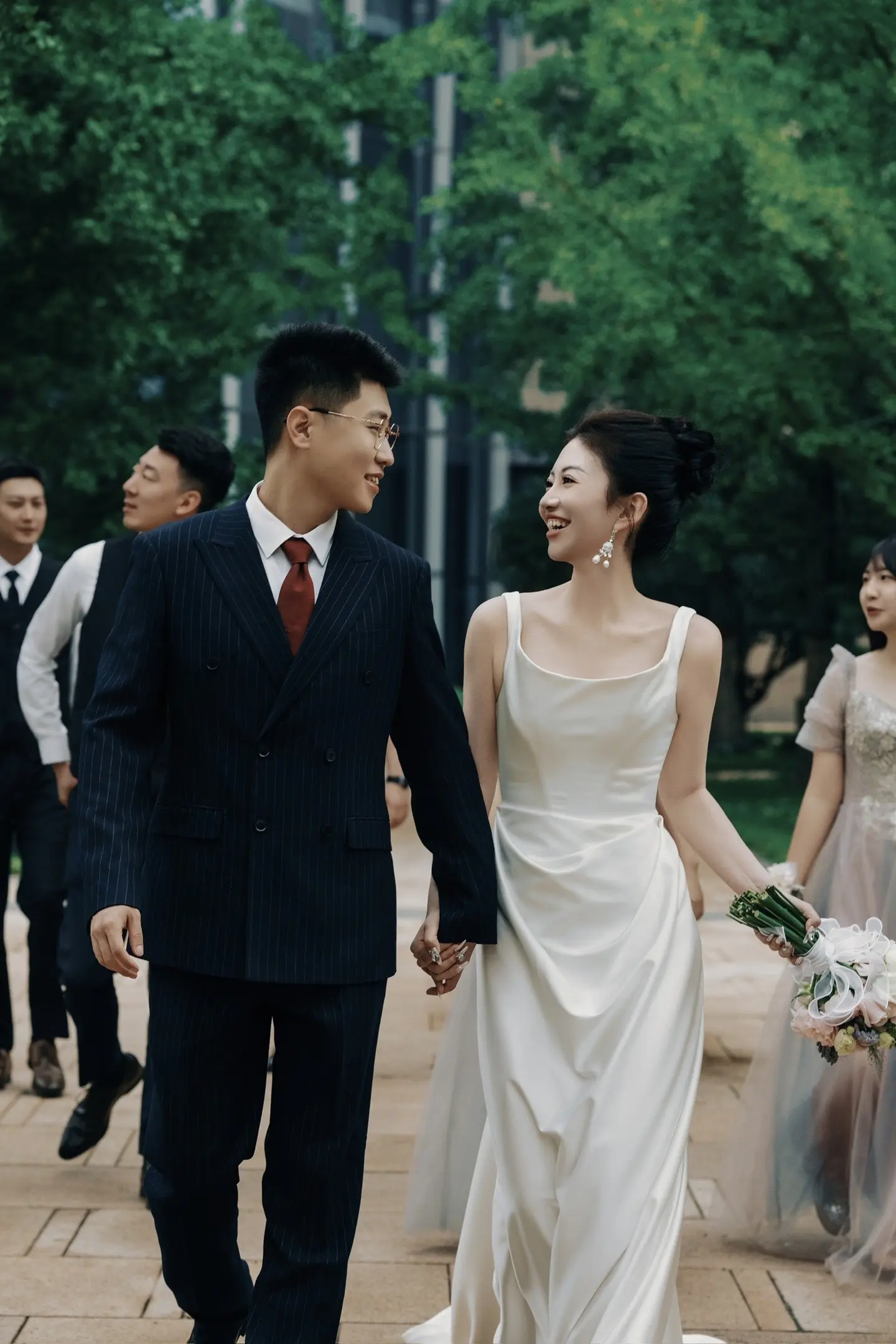 3702ocsKRIgRfAEM8bCEABezHaCjbiADiAAojTAIXw~tplv-dy-aweme-imagesq75